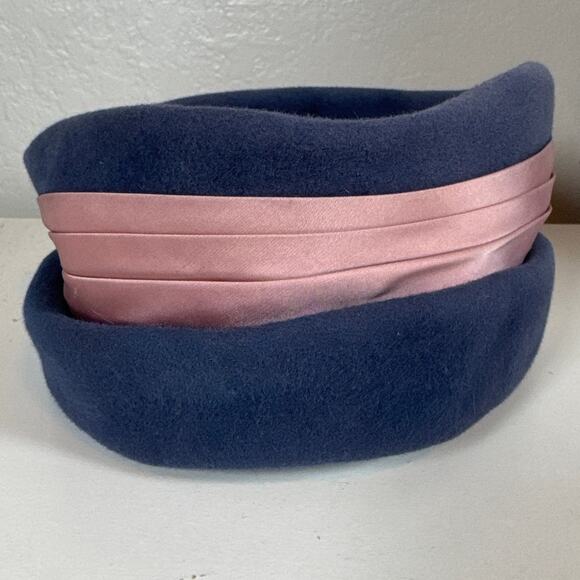 Vintage Mr John Navy Blue Pill Box Hat Pink Satin Bow Peachbloom Velour Fur Felt - Picture 2 of 6